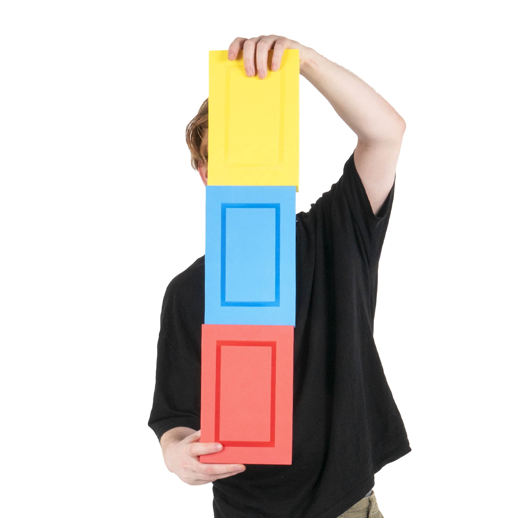 Status foam cigar box action shot