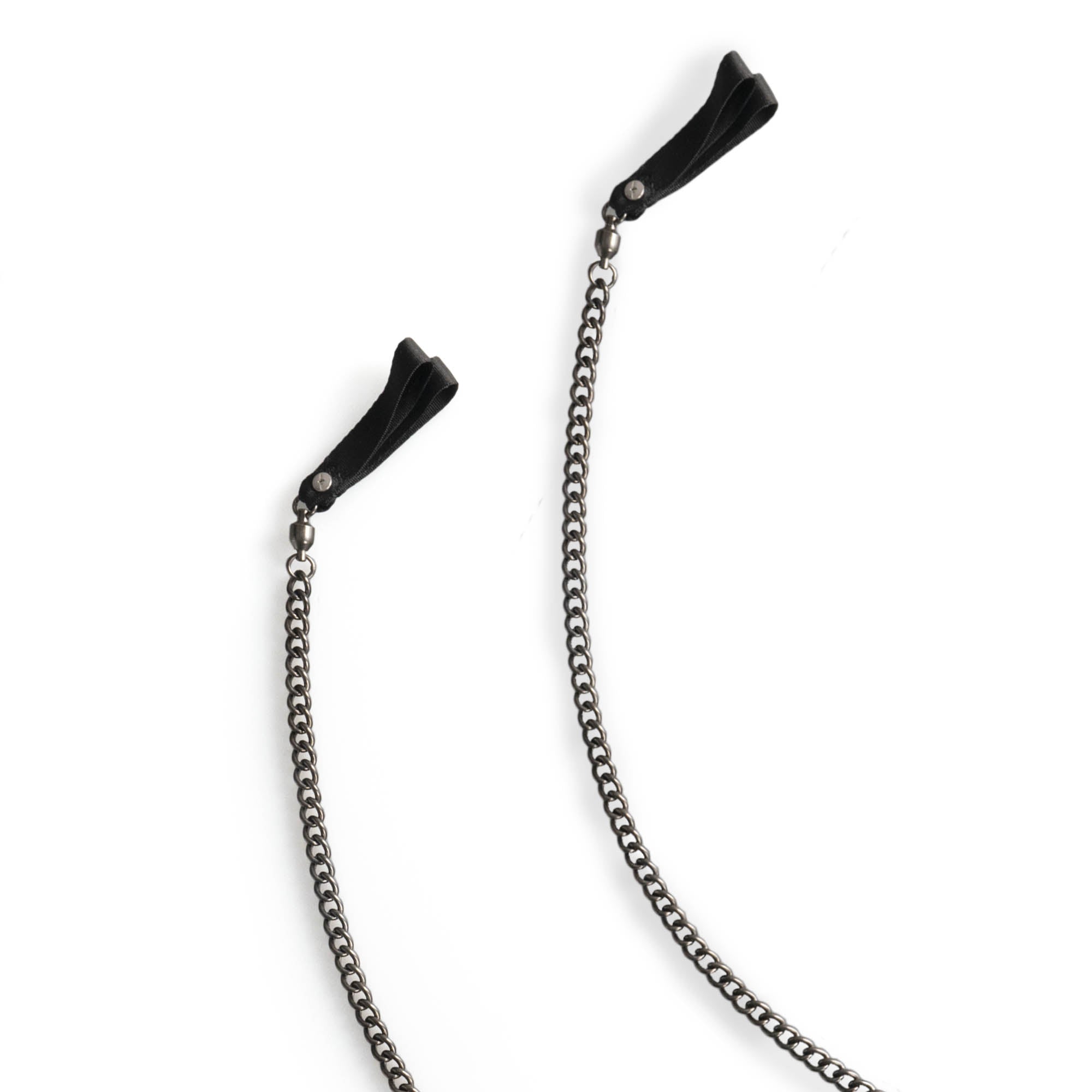 Trailblazer cathedral fire poi close up of chain and handle