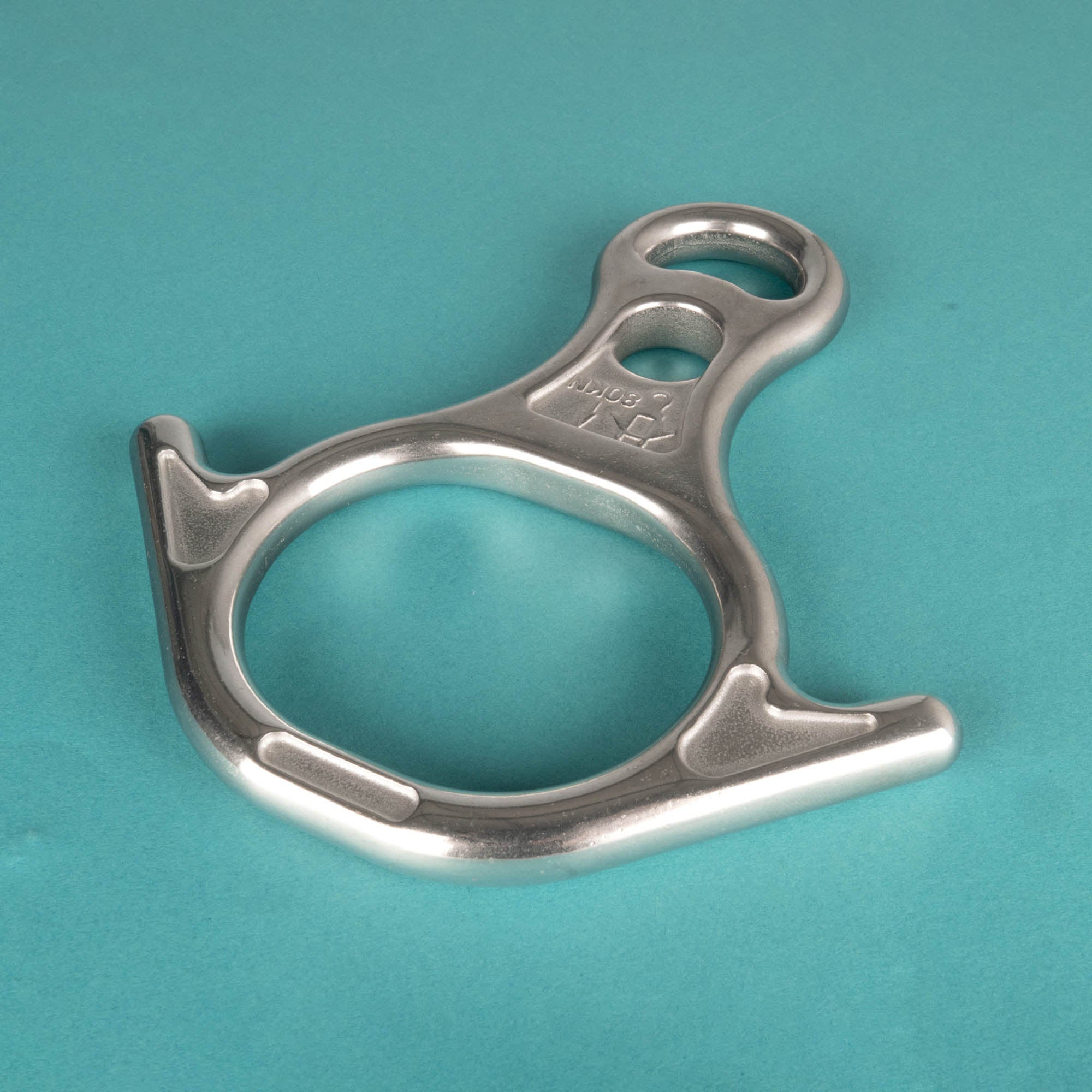 ISC steel figure of 8 on a light blue background